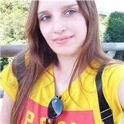 Estudiante de profesorado en letras imparte clases de lengua y literatura. Nivel: primario y secundario